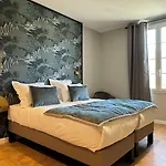 Grand De La Scala Otel *