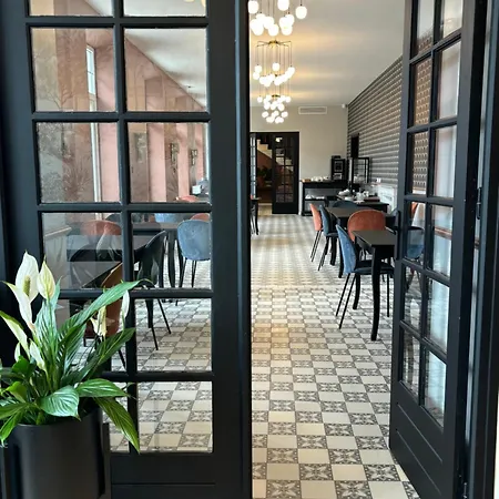 Grand De La Scala Hotel *