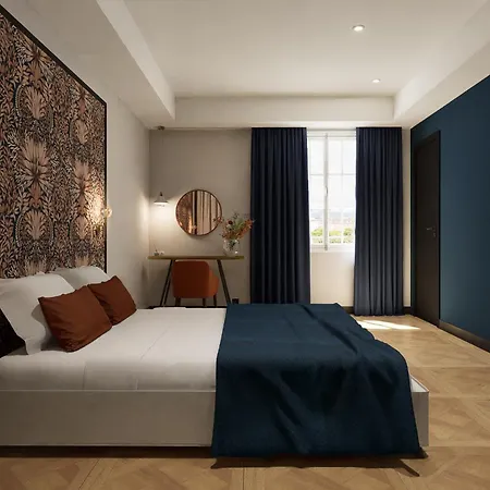 Grand De La Scala 3*