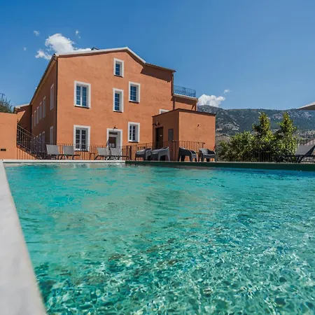 Grand De La Scala 3*
